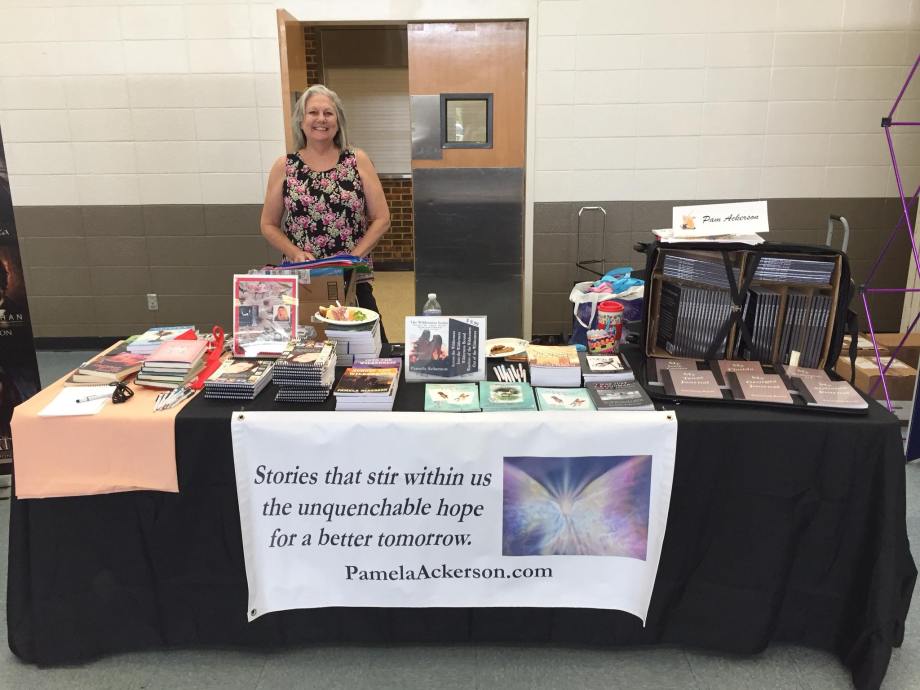 38435805_1522235354589596_6942301217888403456_o