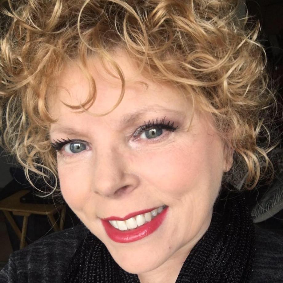 49515787_578452435935011_2470852109377994752_n